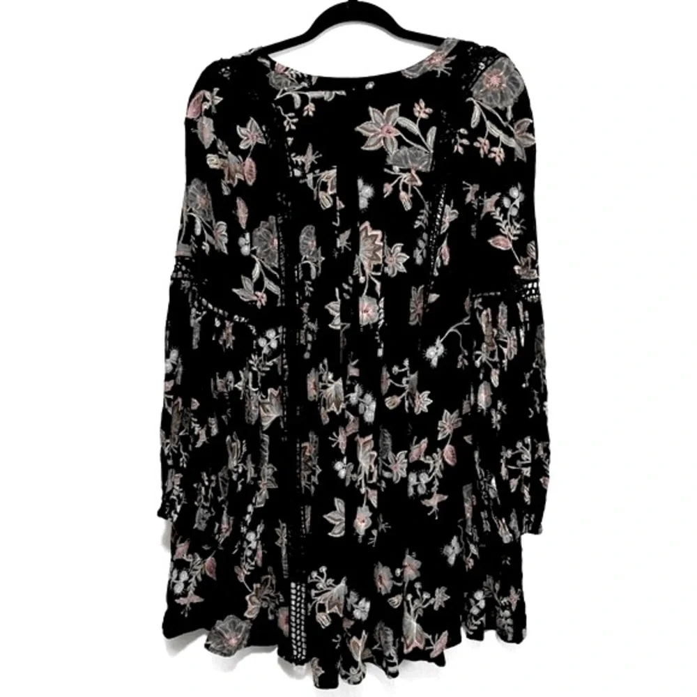 Free People Just The Two Of Us Black Floral Print Peasant Style Blouse